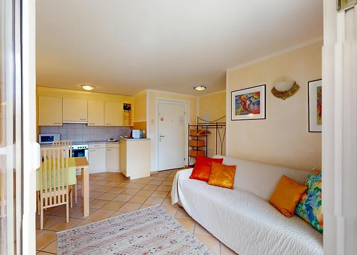 Apartman Abitaziun Braschunauns 8 - *